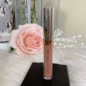 ANASTASIA BEVERLY HILLS LIQUID LIPSTICK COLOR STRIPPED FULL SIZE